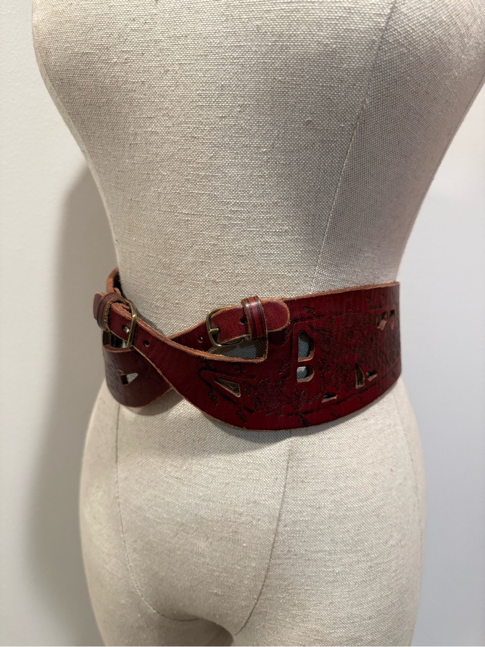 Wide Brown Leather High Waist Belt with Brass Buckle - Picture 3 of 5